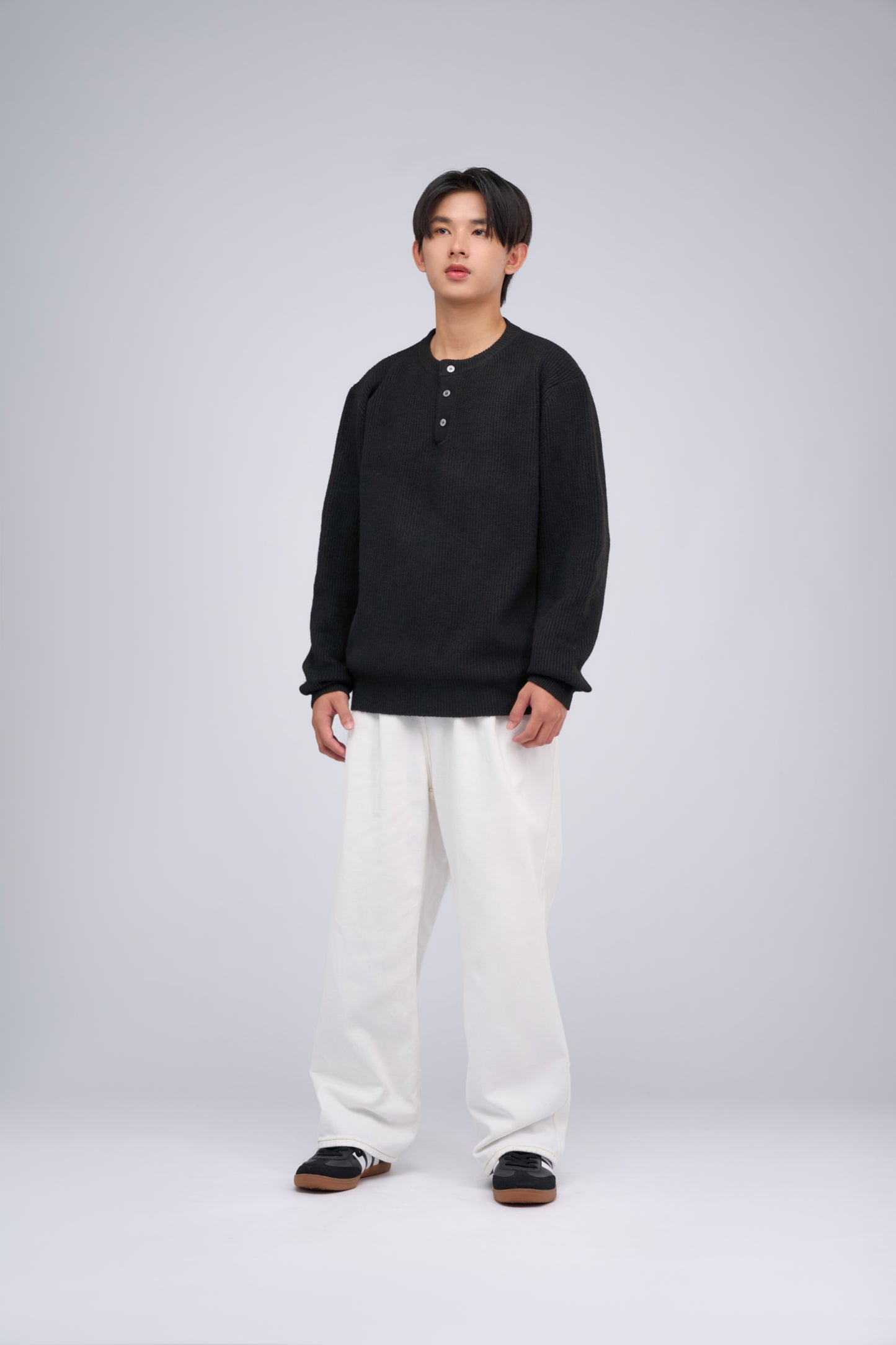 FILLIP J Warm Crew Neck Sweater
