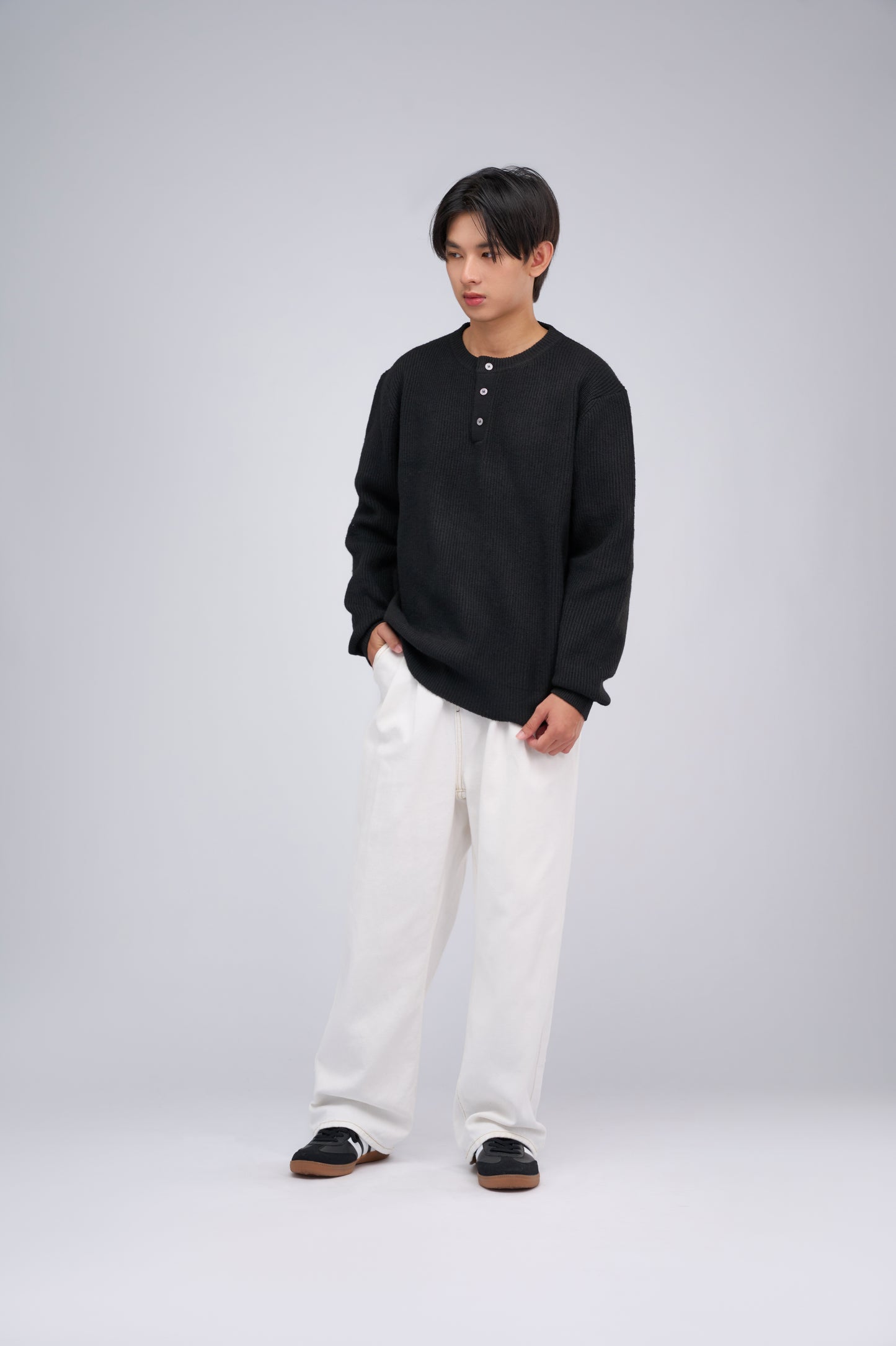 FILLIP J Warm Crew Neck Sweater