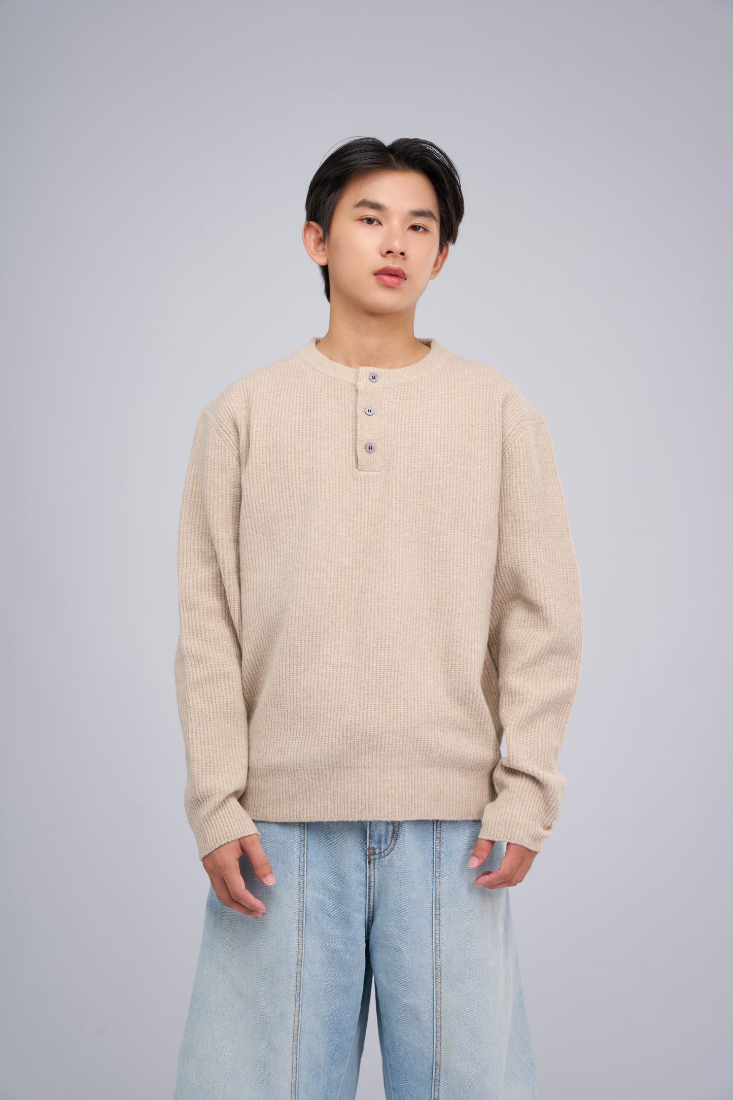 FILLIP J Warm Crew Neck Sweater