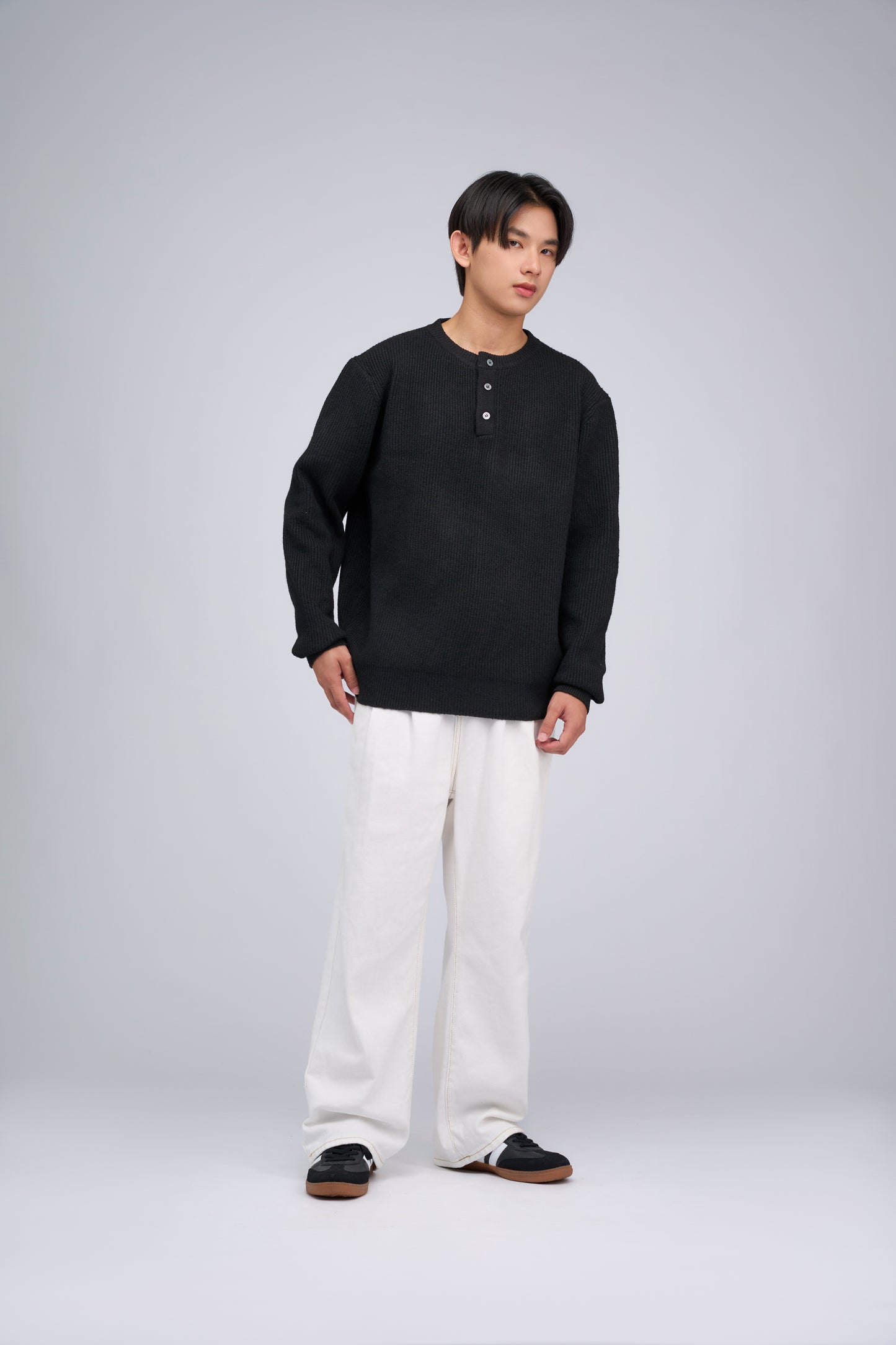 FILLIP J Warm Crew Neck Sweater